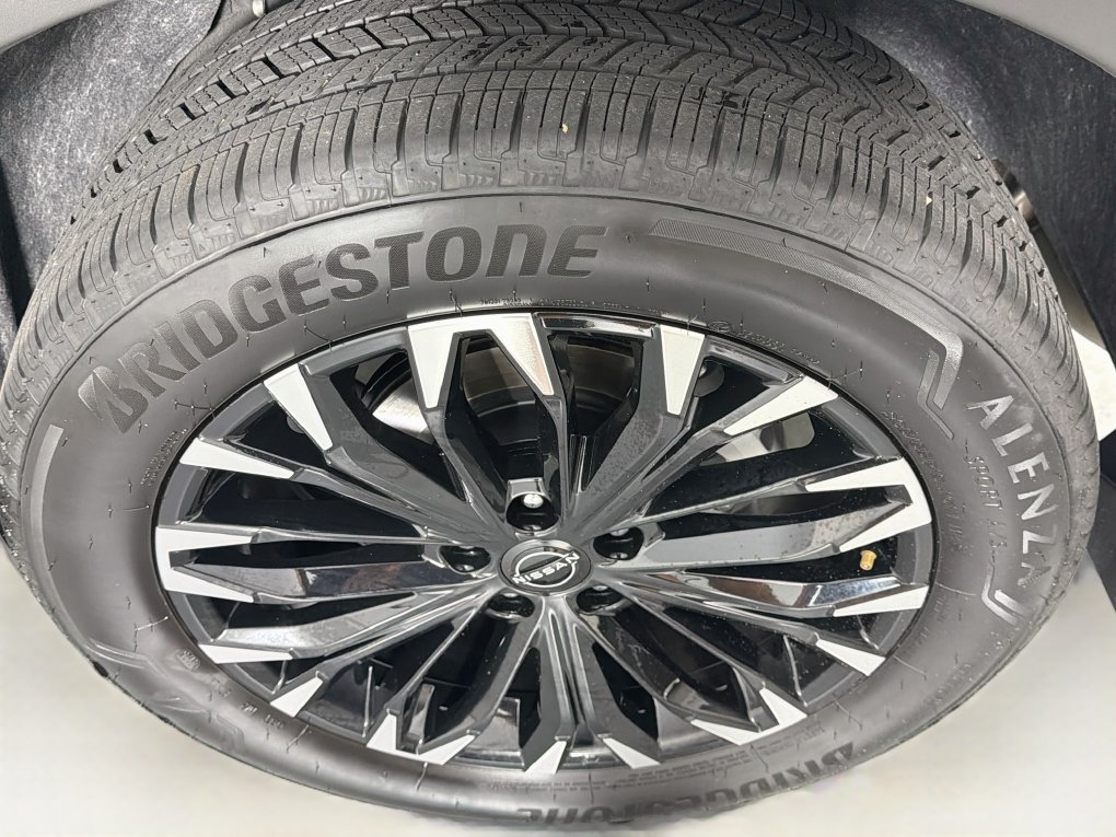 Used 2026 Nissan Rogue Dark Armor FWD image 32