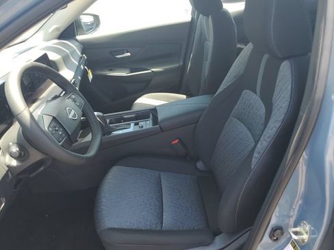 New 2026 Nissan Sentra SV w/ SV Convenience Package FWD image 19