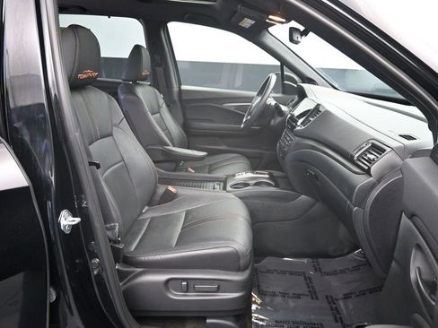 Used 2023 Honda Passport TrailSport image 17