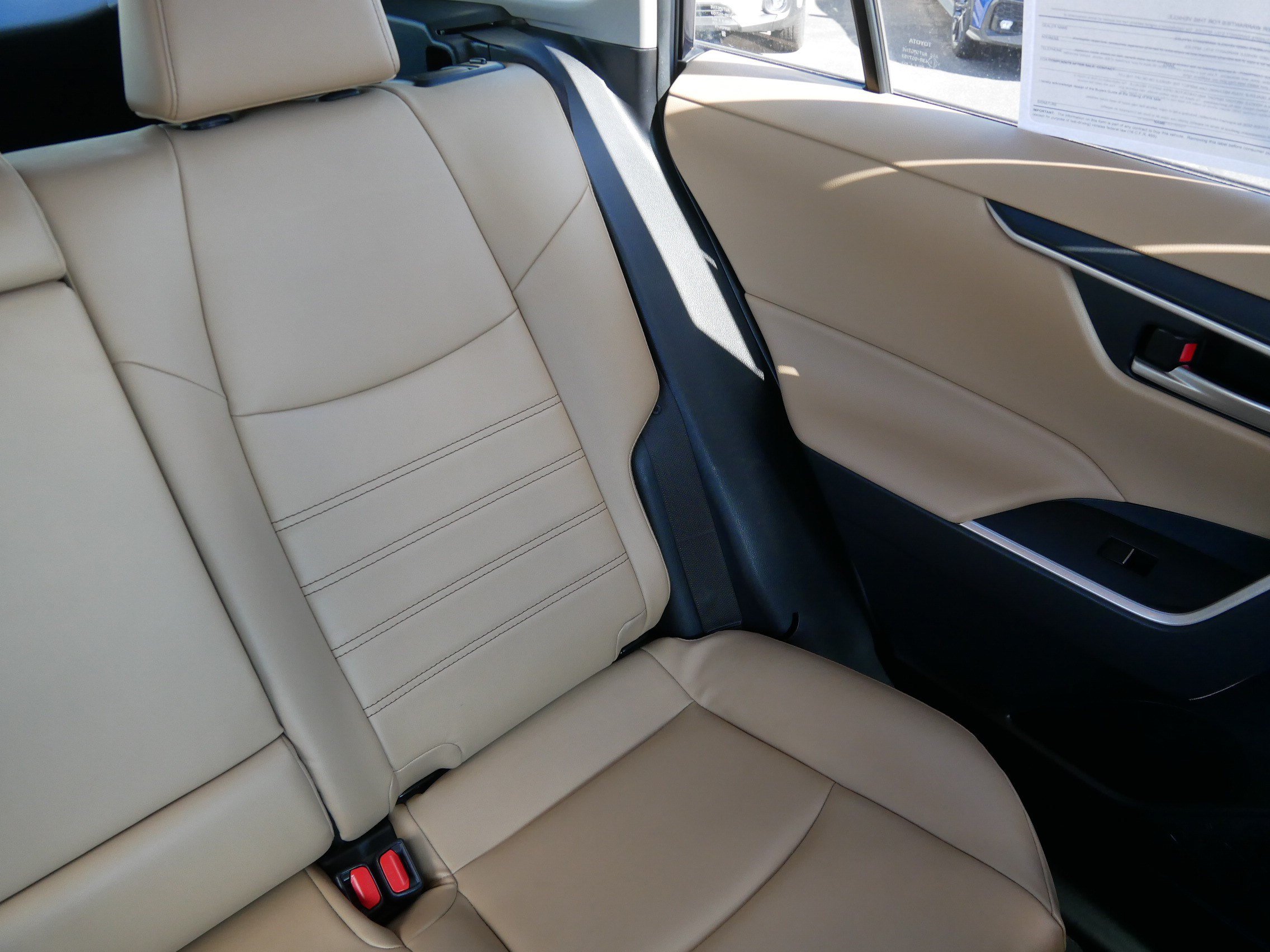 Used 2019 Toyota RAV4 XLE Premium w/ Cold Weather Package AWD/4WD image 14