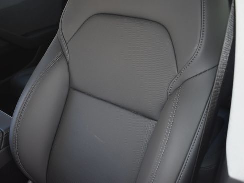 Used 2026 Tesla Model Y 2WD image 9