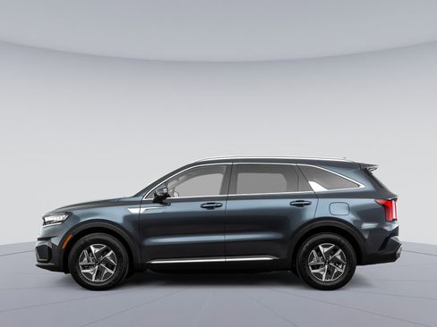 Used 2021 Kia Sorento S image 2