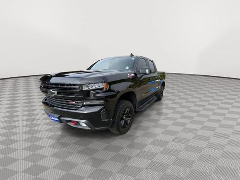 Used 2021 Chevrolet Silverado 1500 LT Trail Boss w/ Convenience Package II AWD/4WD image 3