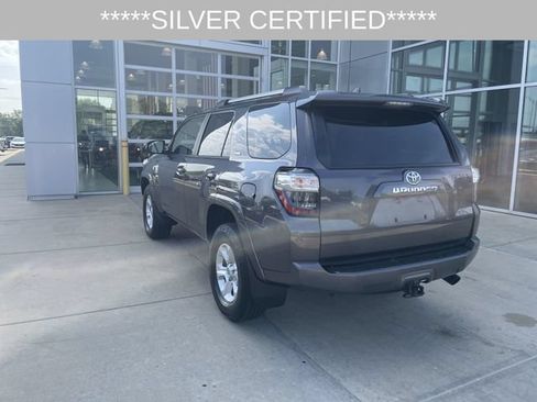 Certified 2022 Toyota 4Runner SR5 Premium w/ Moonroof Package AWD/4WD image 32