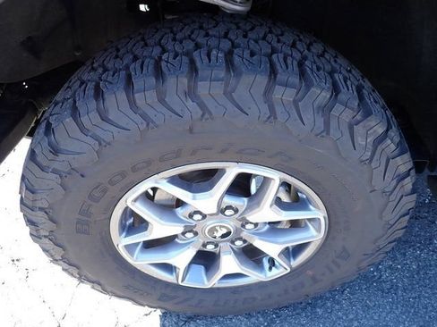 Used 2025 Ford Bronco Badlands AWD/4WD image 13