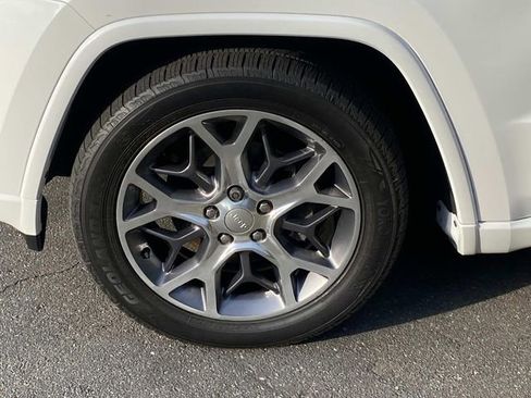 Used 2020 Jeep Grand Cherokee Overland image 6