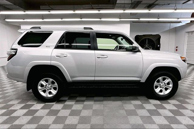 Used 2024 Toyota 4Runner SR5 AWD/4WD image 14