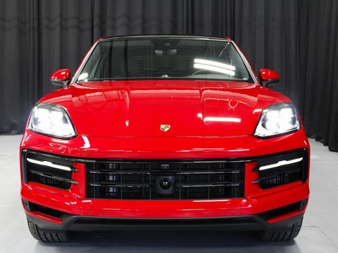 New 2026 Porsche Cayenne Coupe image 10