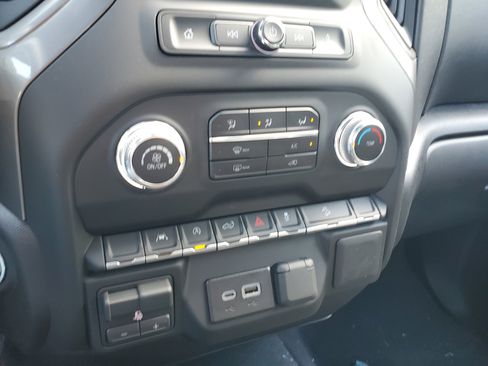 New 2026 GMC Sierra 1500 Pro w/ Graphite Edition image 17