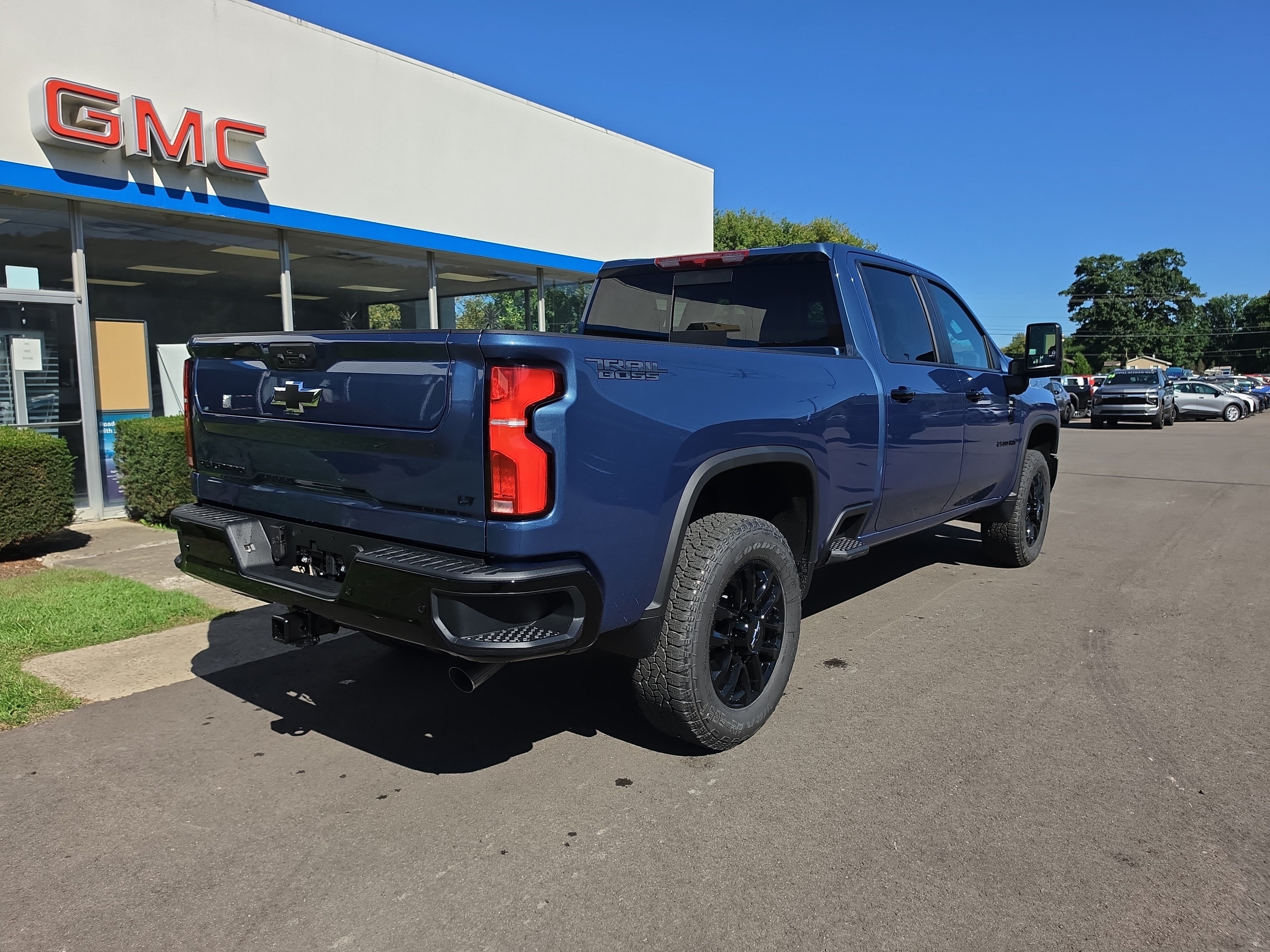 New 2026 Chevrolet Silverado 2500 LT w/ Trail Boss Package AWD/4WD image 3