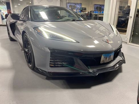 Used 2024 Chevrolet Corvette E-Ray w/ Stealth Interior Trim Package AWD/4WD image 11