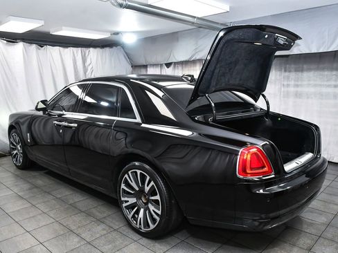 Used 2018 Rolls-Royce Ghost RWD image 73