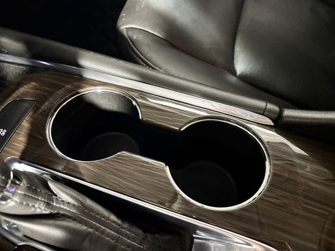 Used 2020 Chevrolet Malibu Premier image 15