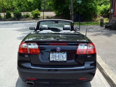 Used 2007 Saab 9-3 2.0T w/ Anniversary Pkg FWD image 15