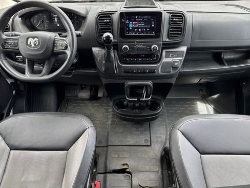 Used 2024 RAM ProMaster 2500 w/ Convenience Group FWD image 14