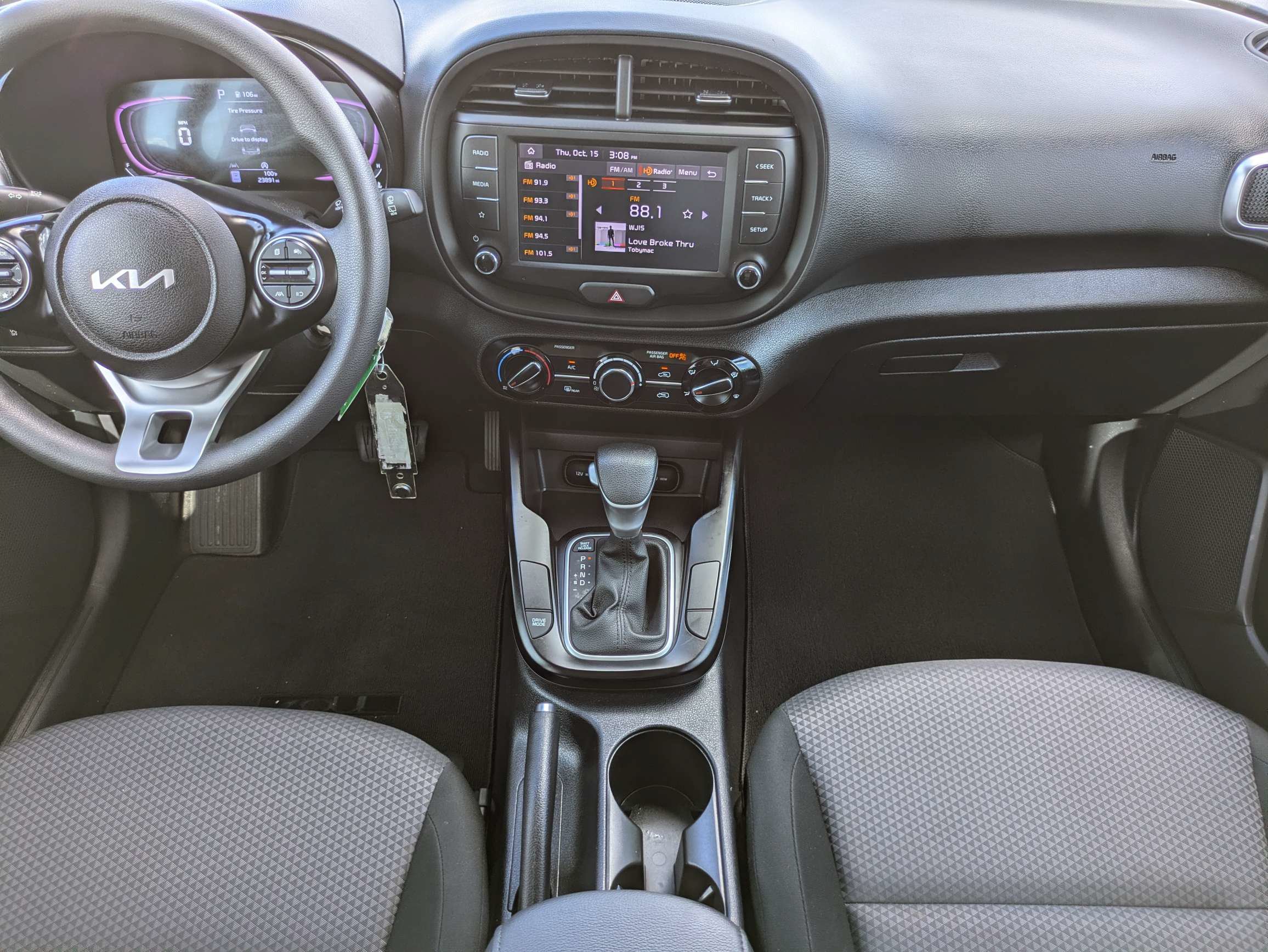 Certified 2024 Kia Soul LX w/ Option Group 015 FWD image 30