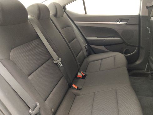 Used 2019 Hyundai Elantra SE w/ Cargo Package image 19