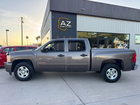 Used 2008 Chevrolet Silverado 1500 LT w/ Max Trailering Pack RWD image 9