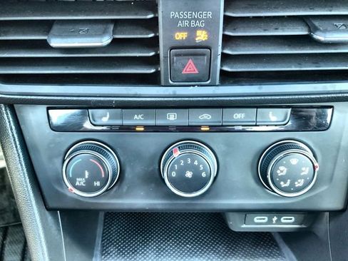 Used 2024 Volkswagen Jetta Sport FWD image 18
