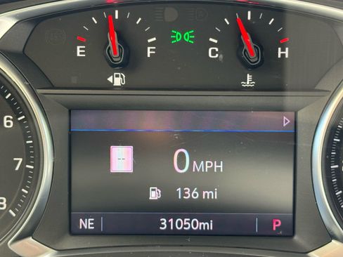Used 2022 GMC Terrain SLE w/ Driver Convenience Package FWD image 12