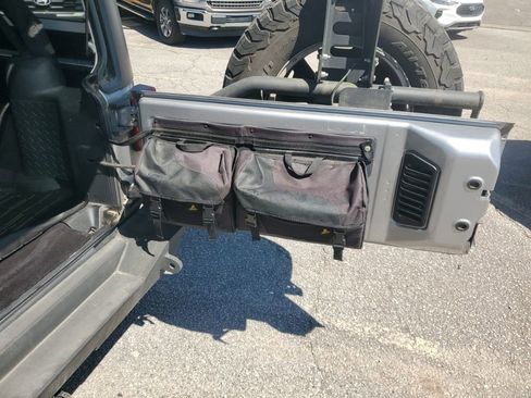 Used 2017 Jeep Wrangler Unlimited Sport w/ Quick Order Package 24S image 9