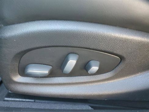 Used 2018 Cadillac XTS Luxury image 48