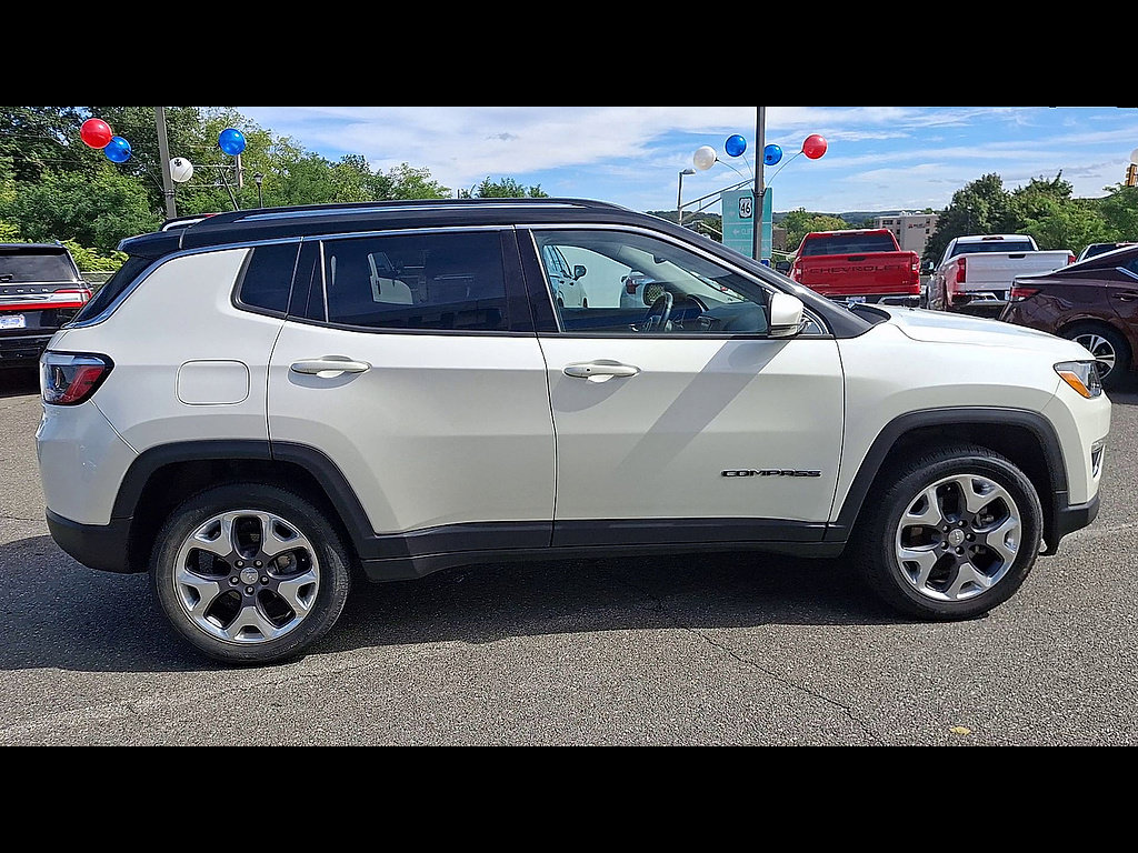 Used 2021 Jeep Compass Limited AWD/4WD image 9