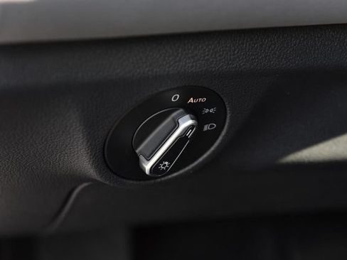 New 2026 Volkswagen Jetta SE FWD image 11