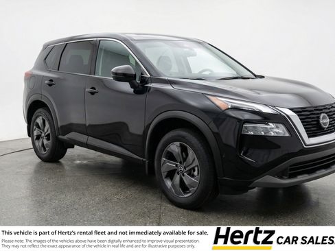 Used 2025 Nissan Rogue SV image 1