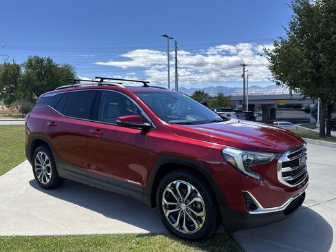 Used 2020 GMC Terrain SLT w/ Preferred Package AWD/4WD image 7