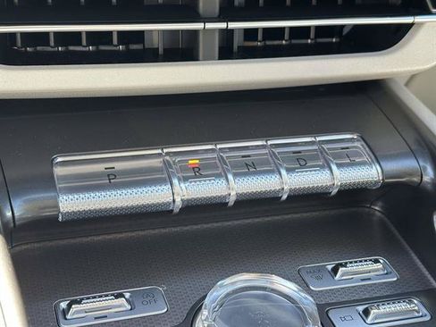 New 2026 Lincoln Nautilus Premier AWD/4WD image 37