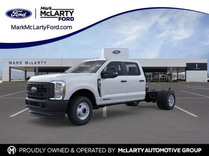 New 2026 Ford F350 4x4 Crew Cab DRW Super Duty