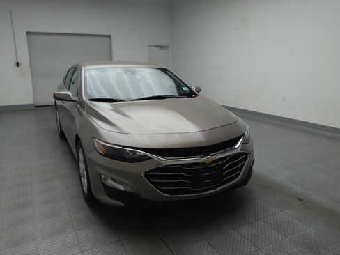 Used 2023 Chevrolet Malibu LT FWD image 14