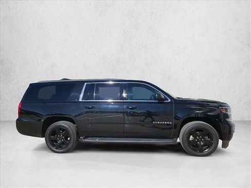 Used 2018 Chevrolet Suburban LT w/ LT Midnight Edition image 3