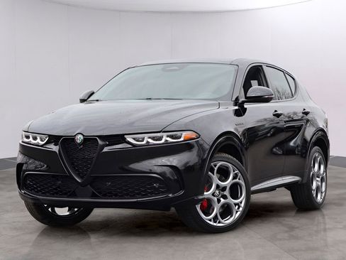 New 2025 Alfa Romeo Tonale w/ Premium Package image 1