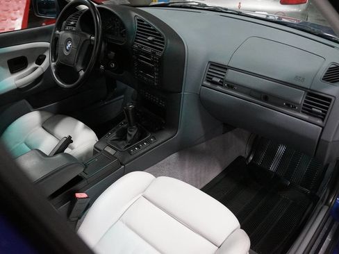 Used 1997 BMW 328i Sedan RWD image 36