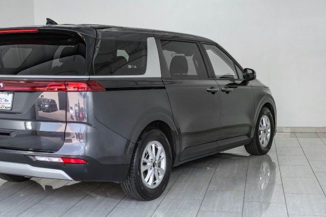 Used 2023 Kia Carnival LX FWD image 49