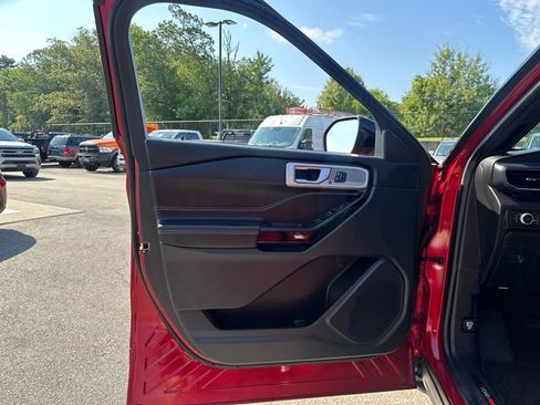 Used 2022 Ford Explorer ST w/ Equipment Group 401A image 23