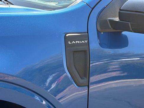 Used 2024 Ford Maverick Lariat FWD image 11