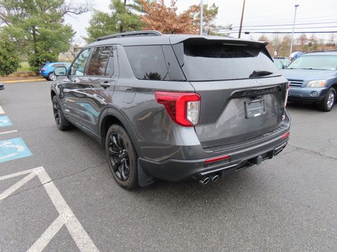 Used 2020 Ford Explorer ST w/ ST Street Pack image 7