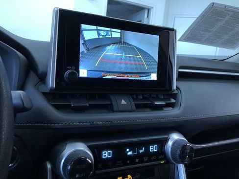 Certified 2025 Toyota RAV4 XLE AWD/4WD image 27