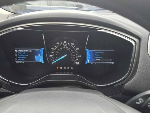 Used 2013 Ford Fusion SE image 19