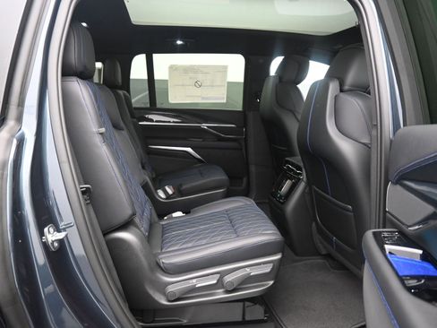 New 2026 Cadillac Escalade IQ Luxury 1 w/ LPO, Floor Liner Package image 12