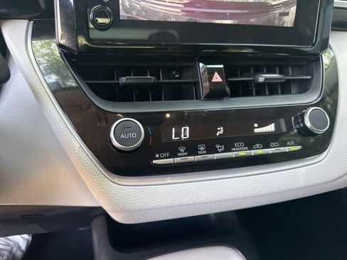 Used 2023 Toyota Corolla LE FWD image 22