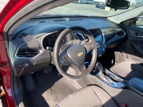 Used 2024 Chevrolet Malibu LT FWD image 11