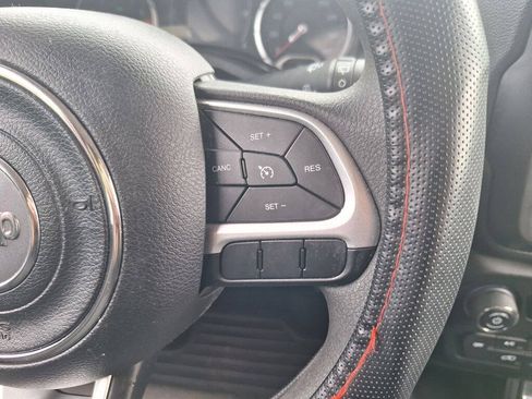 Used 2021 Jeep Renegade Sport FWD image 36