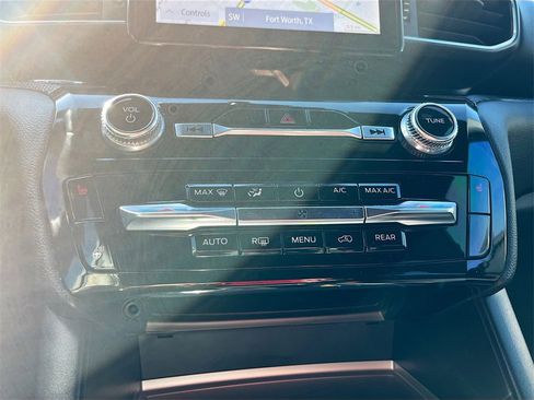 Used 2024 Ford Explorer ST-Line w/ Class IV Trailer Tow Package image 16