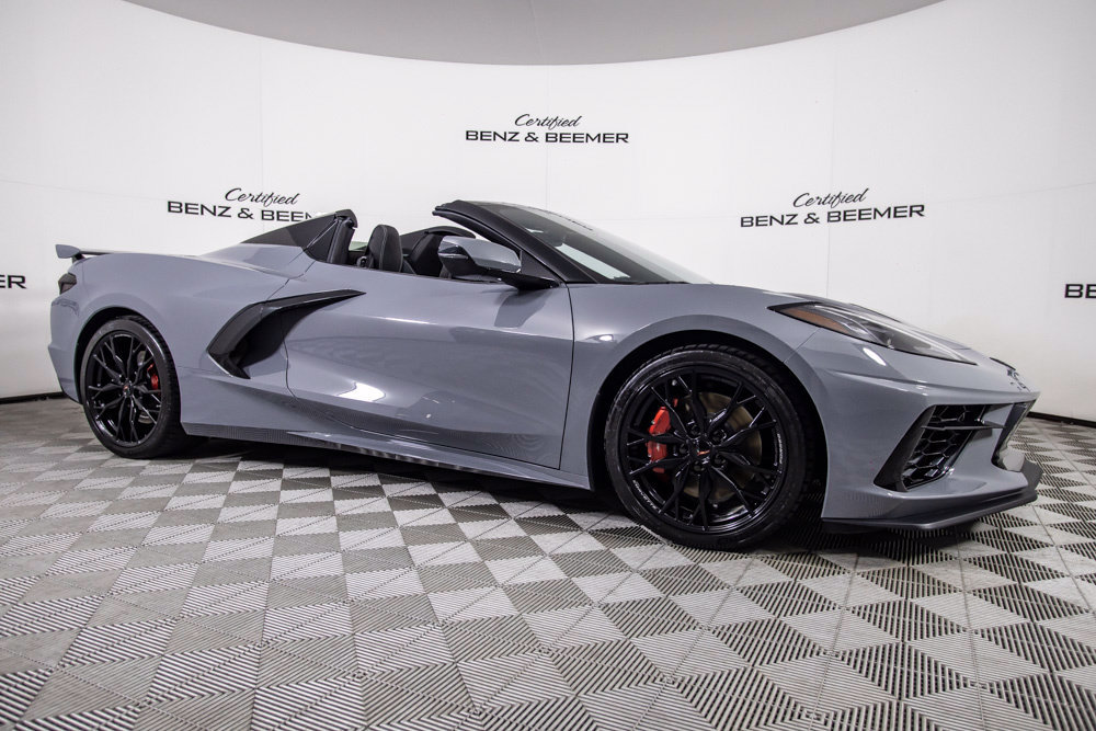 Used 2025 Chevrolet Corvette Stingray Preferred Conv w/ Z51 Performance Package RWD image 2