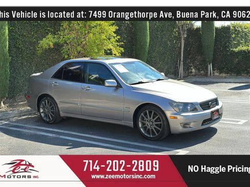 Used 2004 Lexus IS 300 RWD image 4