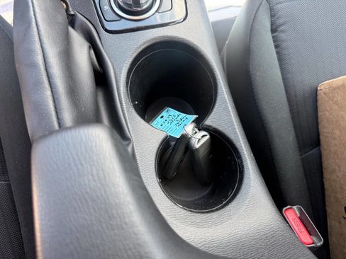 Used 2015 MAZDA MAZDA3 i Sport FWD image 18